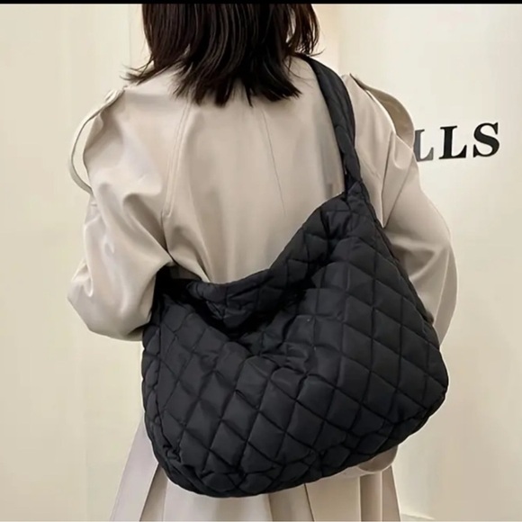 Handbags - Puffer shoulder bag